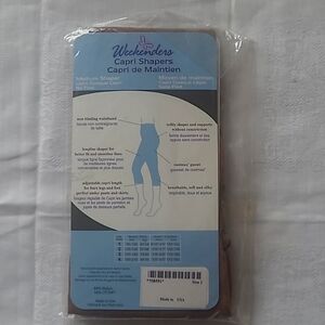 Weekenders Capri shapers, size 1, light opaque